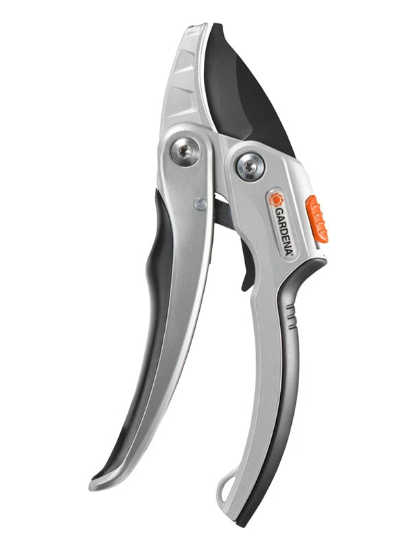 GARDENA Comfort Ratschenschere SmartCut (Art.Nr. 329510) 1 GARDENA Comfort Ratschenschere SmartCut (Art.Nr. 329510)